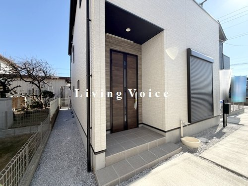【エントランス】 | 【仲介手数料０円】藤沢市亀井野12期　新築一戸建て　2号棟　全3棟 | 【仲介手数料０円】藤沢市亀井野12期　新築一戸建て　全3棟