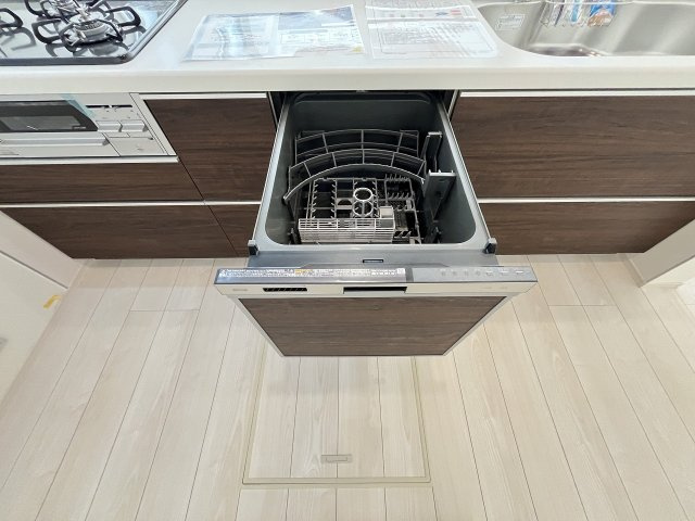 【キッチン】 | 福岡市城南区七隈3丁目　2号棟（全3棟）【仲介手数料無料・0円】 | 施工例。施工例は完成時と異なる場合があります。