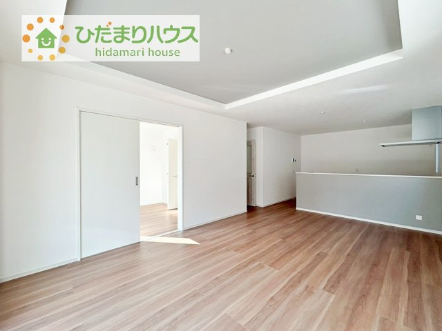 【居間・リビング】 | 土浦市摩利山新田1期　新築戸建　1号棟 | 早くお仕事終わらせて、家に帰りたくなるようなリビングです(^^♪