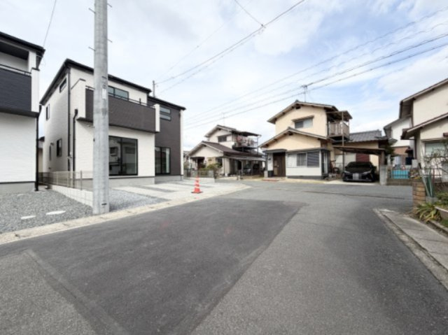 【前面道路含む現地写真】 | グラファーレ岡山市大福4期 (全2棟)