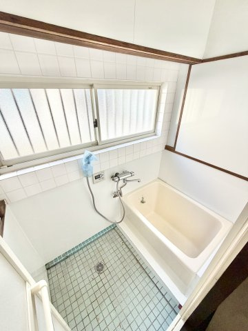 蕨市塚越６丁目20-13 中古戸建の浴室