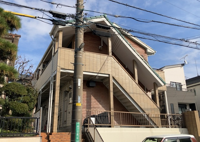 【外観】 | メゾンオギハラ | 眺望の良さを楽しめるダイニングキッチンで家族団らんの時間を過ごしてはいかがでしょうか。バルコニーから見える景色を家族で眺める時間は、時間が経つのを忘れてしまいそうですね。是非、現地を見に行きましょう！