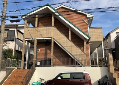 【外観】 | メゾンオギハラ | ＲＣ造、Reinforced Concreteは直訳すると補強されたコンクリートです。主に柱や梁・床・壁が鉄筋とコンクリートで構成おり、鉄筋を組んだ型枠にコンクリートを流し込んで固めたものを指します。
