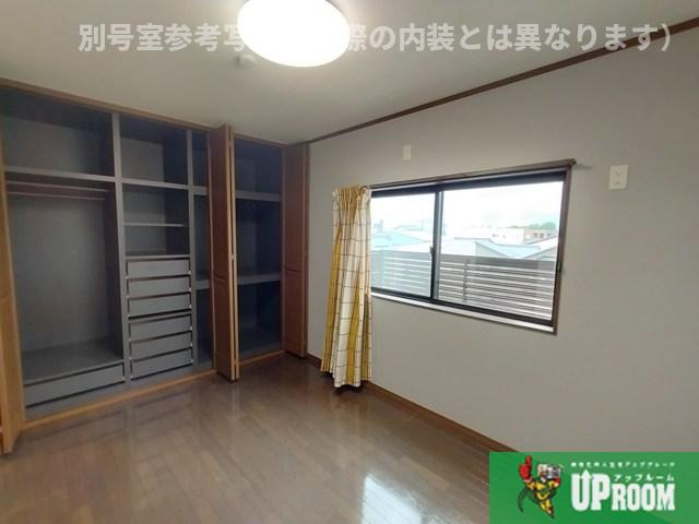 松崎パストラルコートの洋室
