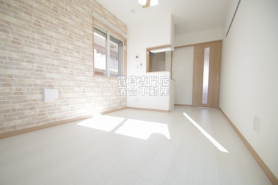 【居間・リビング】 | ボレロ橋本 | 2面採光の明るいお部屋♪