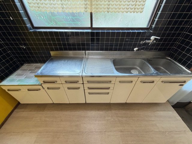 都城市丸谷町の中古一戸建のキッチン