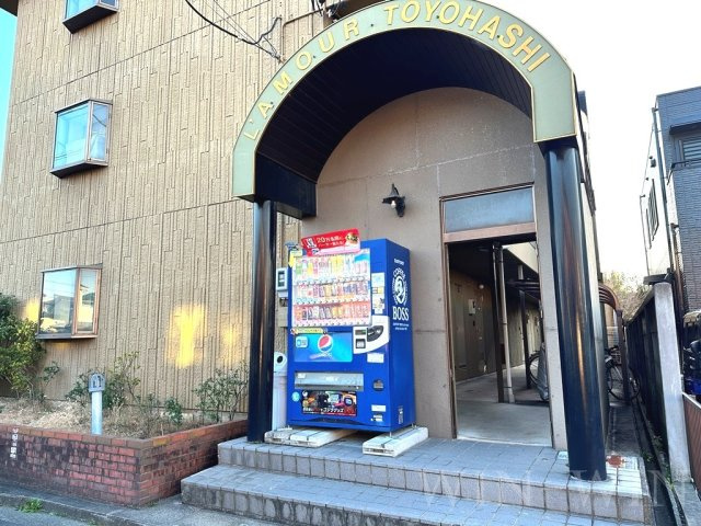 ウイングコートラ・ムール豊橋のエントランス