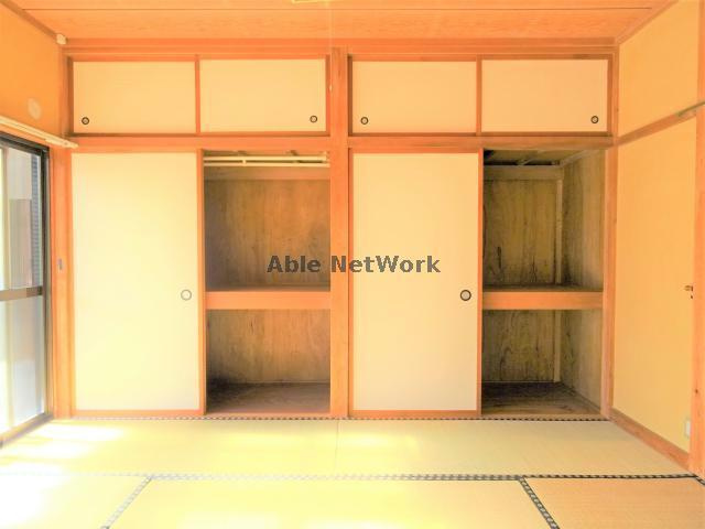 コスモス住宅の収納|押入つき