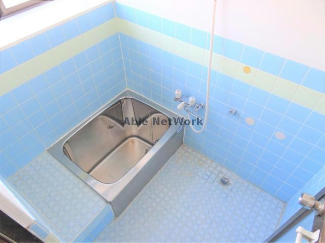 コスモス住宅の浴室|窓付きのお風呂