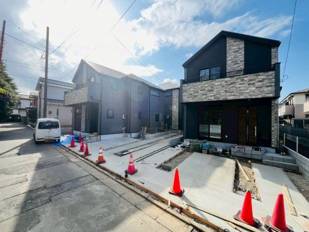 【外観】 | 練馬区富士見台３丁目　新築戸建て　１号棟 | 建築中