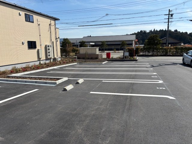 メゾン・レゾナンスⅠの駐車場