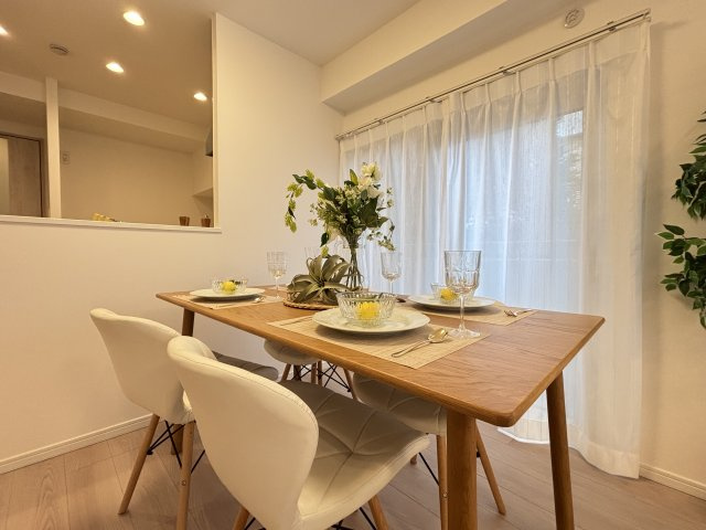 ジュネシオン平井の居間・リビング