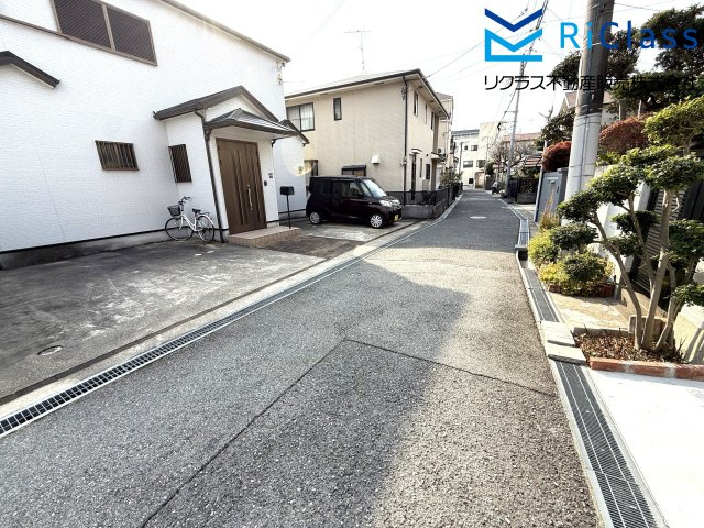 中古戸建　神戸市須磨区天神町４丁目4の前面道路含む現地写真|前面道路含む現地写真です