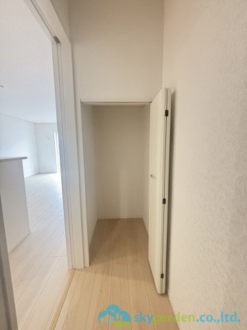 伊勢原市下落合第12　新築戸建　全2棟2号棟の収納