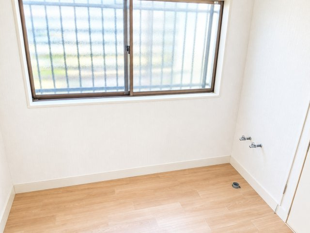 東松山市下唐子　中古戸建の玄関
