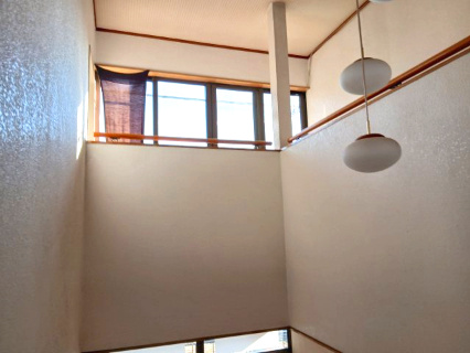 東松山市下唐子　中古戸建の内装|吹抜け部分