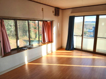 東松山市下唐子　中古戸建の玄関