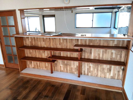 東松山市下唐子　中古戸建のキッチン|キッチンカウンター下収納