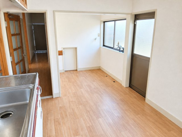 東松山市下唐子　中古戸建の洋室|１階洋室（１０帖）