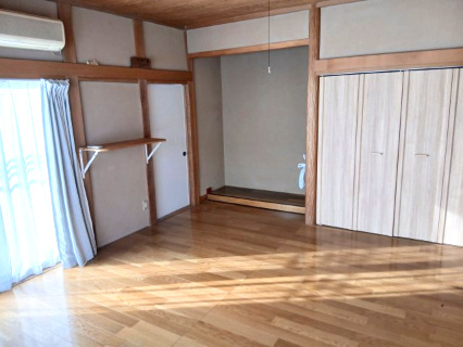 東松山市下唐子　中古戸建の洋室|１階洋室（１０帖）