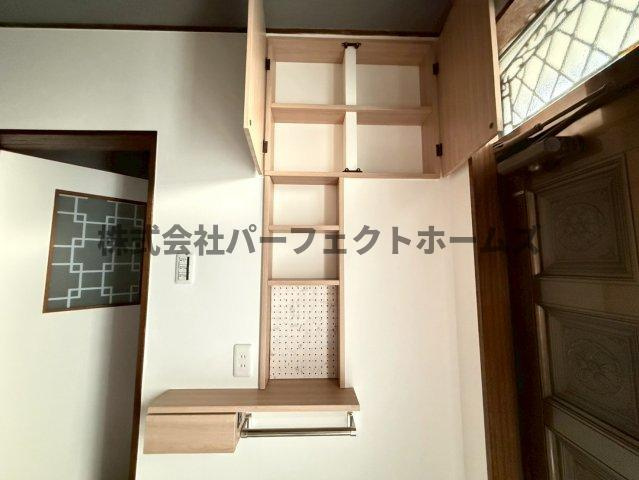 三井南町戸建　賃貸の収納|小物を収納するのに便利です