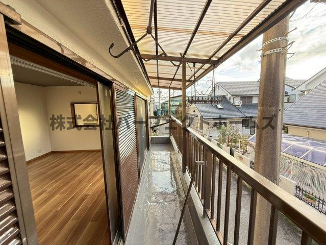 三井南町戸建　賃貸のバルコニー|暖かな日差しのふりそそぐバルコニー