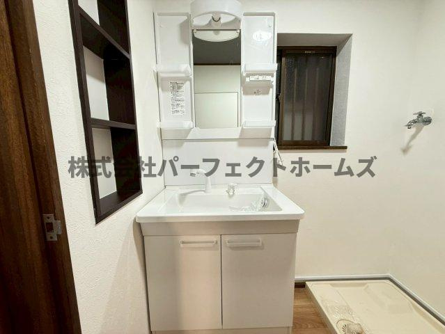 三井南町戸建　賃貸の独立洗面台|1階独立洗面台