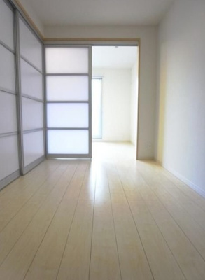 【寝室】 | サンローヤル