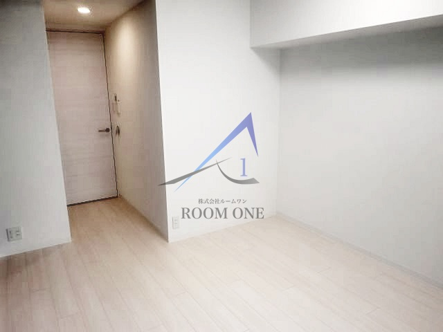 ZOOM市谷本村町の居間・リビング|洋室のお部屋です。