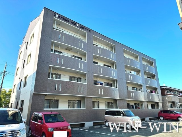 WEST COURT N棟の外観