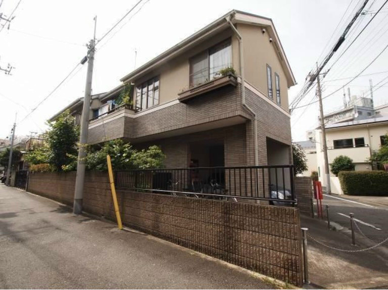 グランマルシェの外観