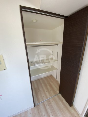 カスタリアタワー肥後橋の収納|カスタリアタワー肥後橋　クローゼット