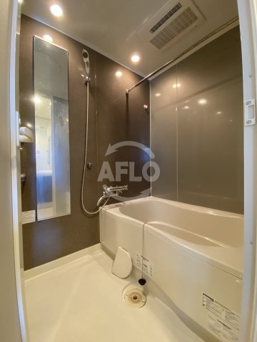 カスタリアタワー肥後橋の浴室|カスタリアタワー肥後橋　清潔感のある浴室