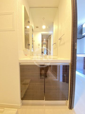 カスタリアタワー肥後橋の独立洗面台|カスタリアタワー肥後橋　独立洗面台