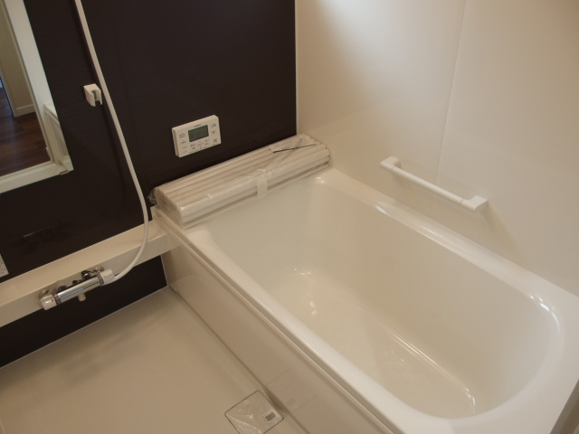 ガレージハウスの浴室