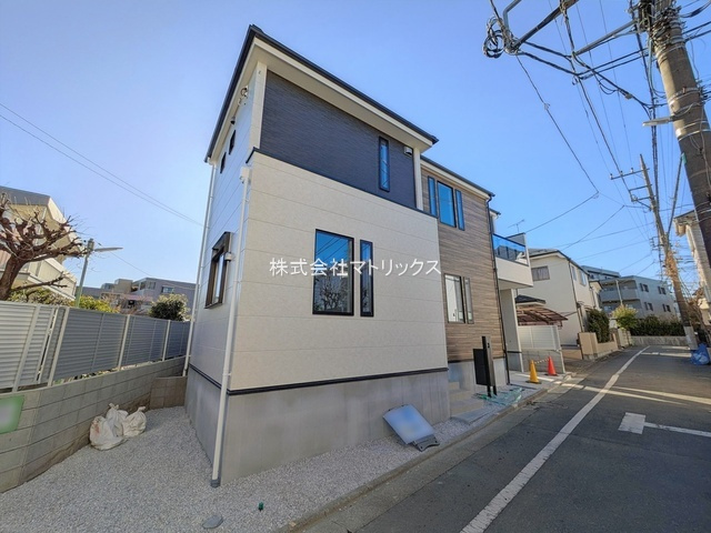 練馬区向山4丁目　25帖大空間LDK　贅沢省エネ邸宅の外観