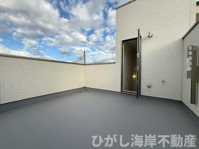 茅ヶ崎市浜之郷　新築戸建　全２区画のバルコニー|スカイバルコニー