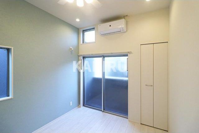 ALLUREPREMIERの居間・リビング