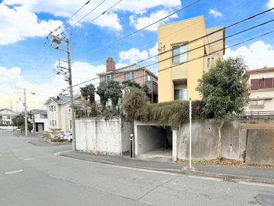 【前面道路含む現地写真】 | ◇◆青葉区桂台2丁目中古戸建◆◇ | ◆住宅ローンのご相談や周辺環境のご案内も含め、ローンに詳しい、地元に詳しいスタッフがお出迎えさせていただきます。お気軽にご相談ください。