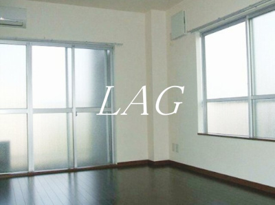 【居間・リビング】 | マンション美和 | 洋室のお部屋です。