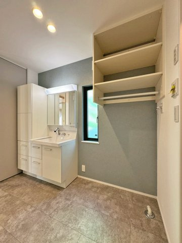 しあわせの杜 建売A棟の独立洗面台