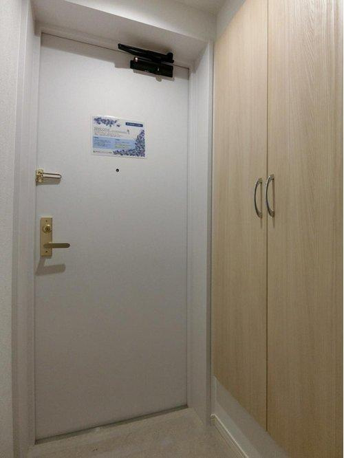 ベルシュ青山新町の玄関