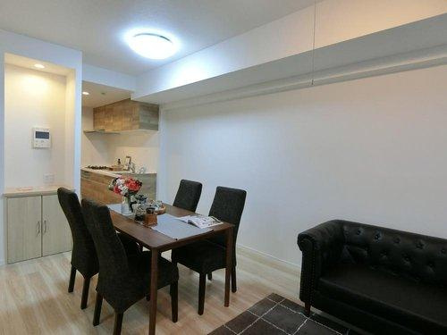 ベルシュ青山新町の居間・リビング