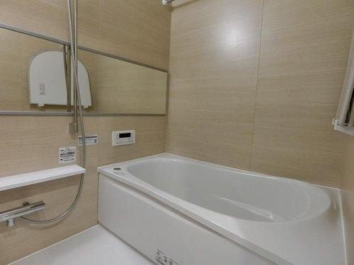 ベルシュ青山新町の浴室