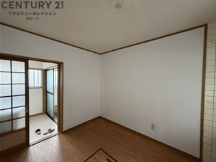 伊丹市緑ケ丘３丁目貸家の居間
