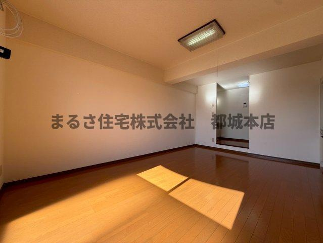 イーストウッドの居間・リビング