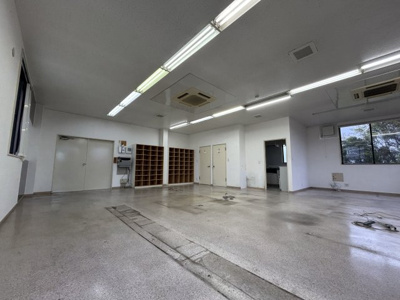 【内装】 | 領家事務所兼倉庫