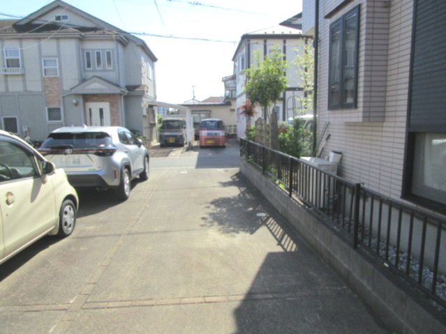 北本市中丸７丁目　中古住宅の駐車場