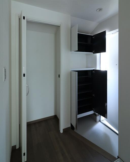 豊島区千川２丁目のアパートの玄関