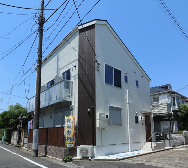 豊島区千川２丁目のアパートの外観